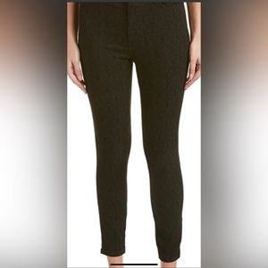 Soho Apparel Ltd - Black textured skinny pant